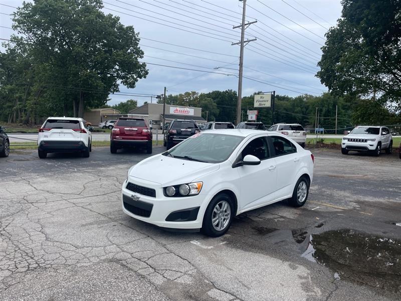 2015 Chevrolet Sonic LT Auto Sedan