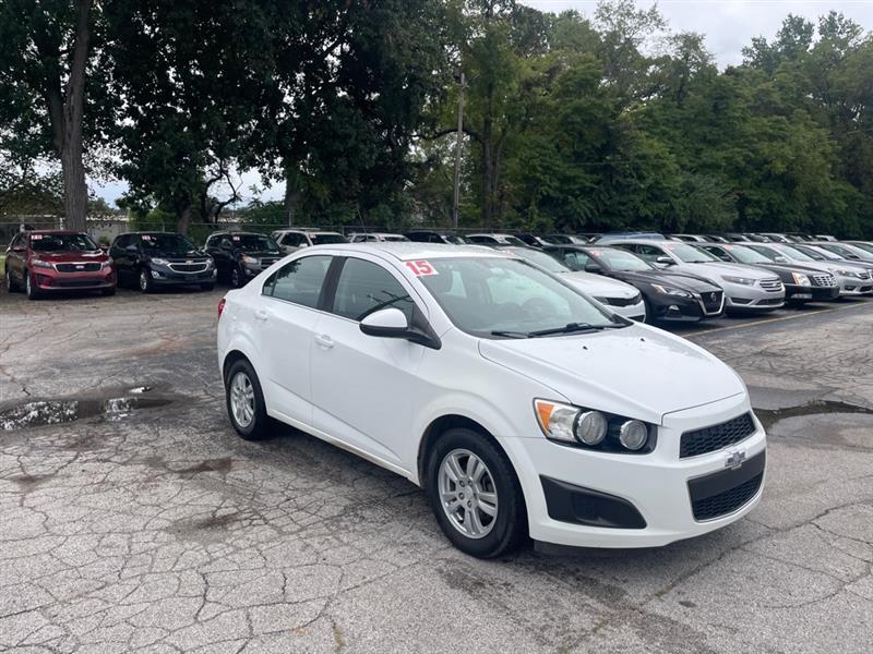 Chevrolet Sonic LT Auto Sedan 2015