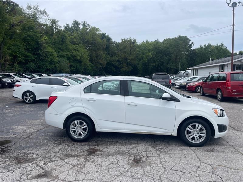 Chevrolet Sonic LT Auto Sedan 2015