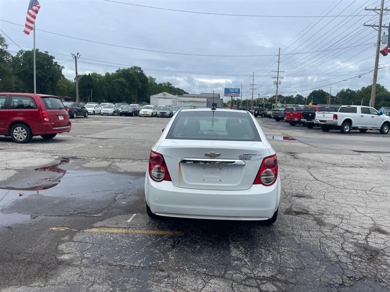 Chevrolet Sonic LT Auto Sedan 2015