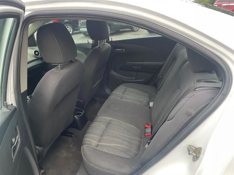 Chevrolet Sonic LT Auto Sedan 2015