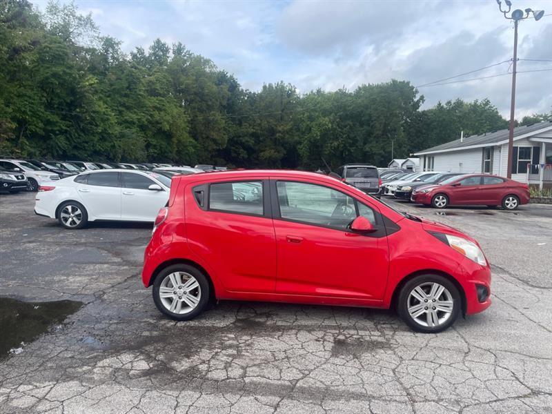 Chevrolet Spark 1LT CVT 2015