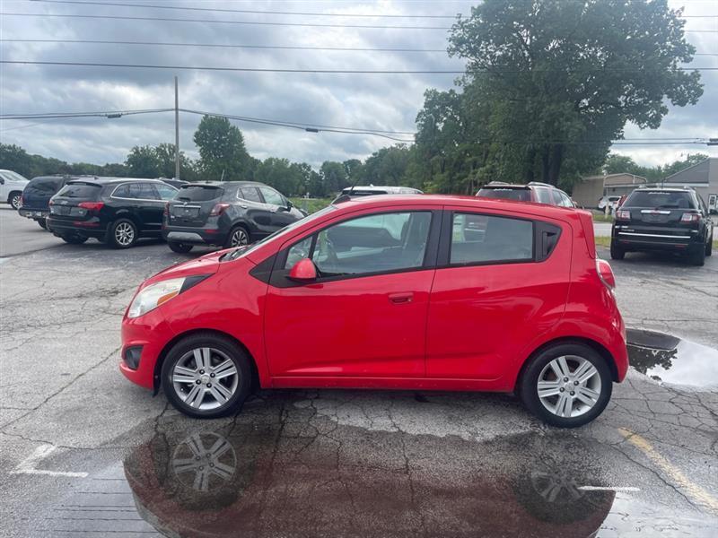 Chevrolet Spark 1LT CVT 2015