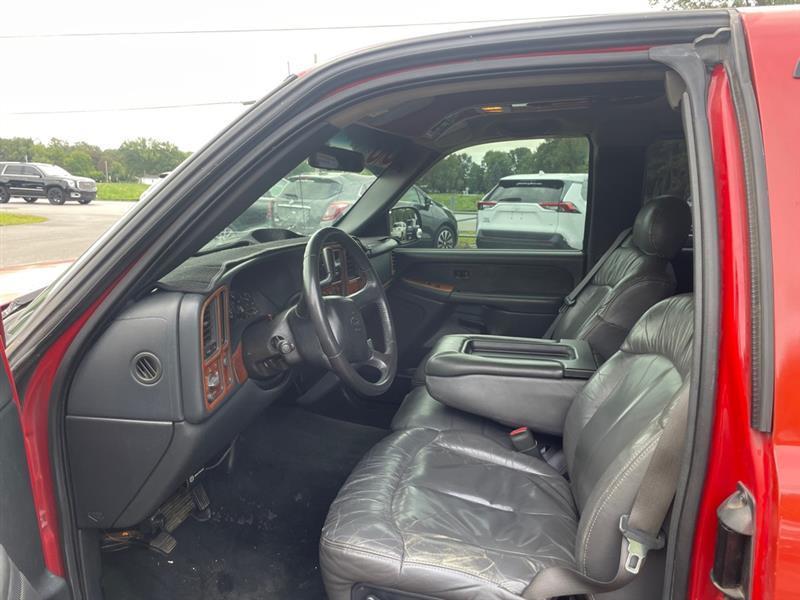 Chevrolet Silverado 1500 LS Ext. Cab 3-Door Long Bed 2WD 2000