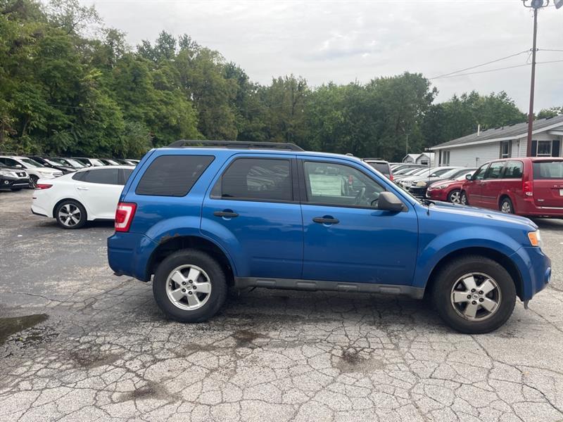 Ford Escape XLT FWD 2011
