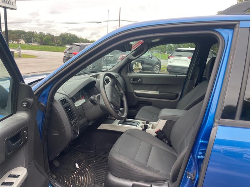 Ford Escape XLT FWD 2011