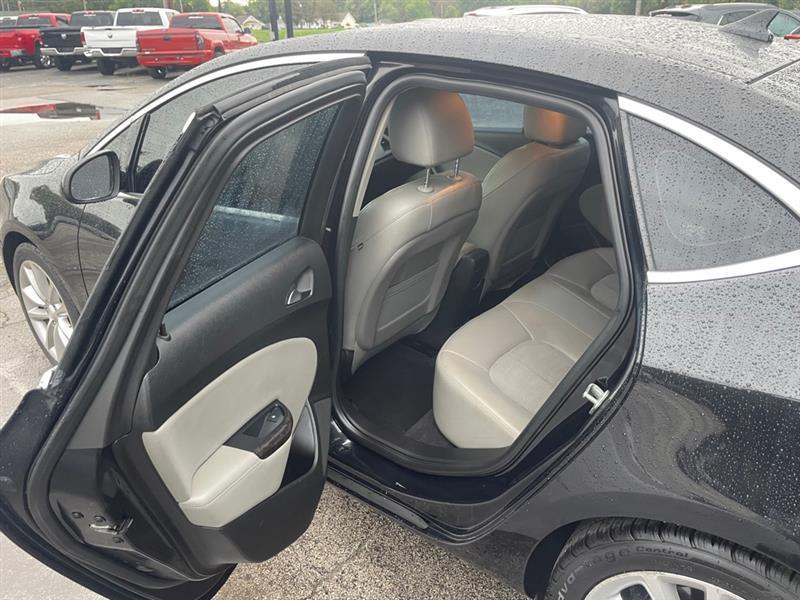 Buick Verano Base 2014