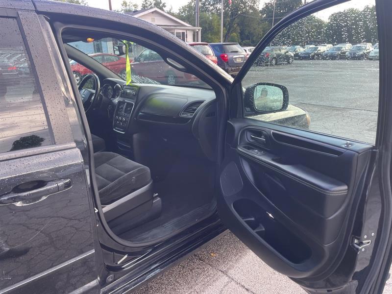 Dodge Grand Caravan SE 2016