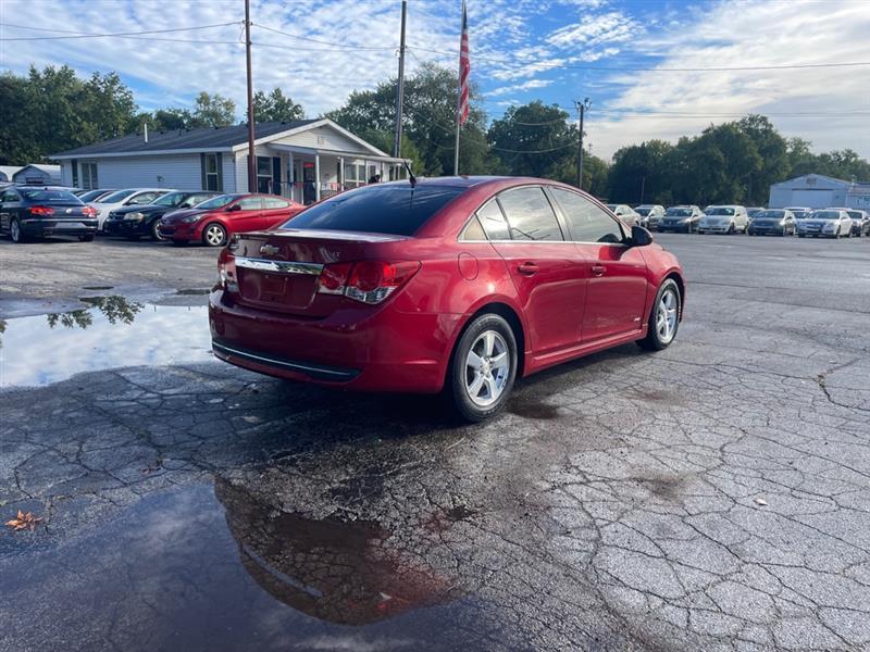 Chevrolet Cruze 1LT 2011