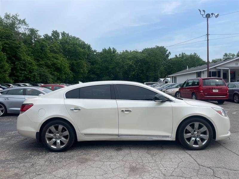 Buick LaCrosse CXS 2011