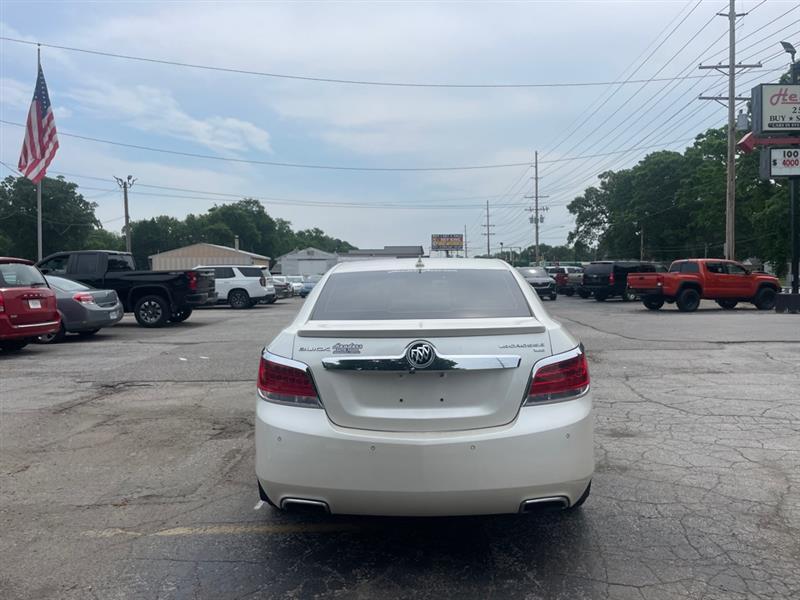 Buick LaCrosse CXS 2011