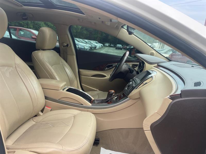 Buick LaCrosse CXS 2011