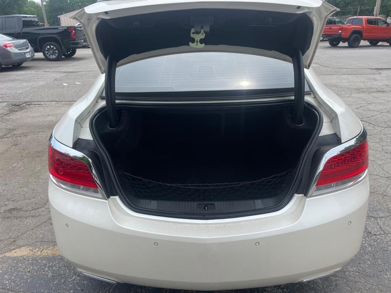 Buick LaCrosse CXS 2011