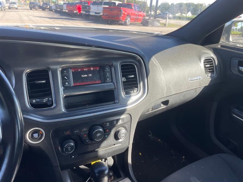 Dodge Charger SE 2012