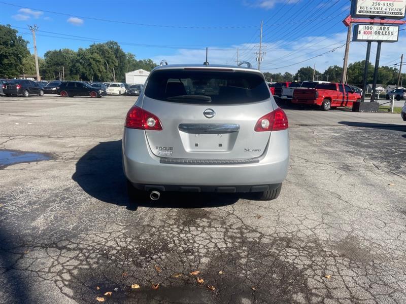Nissan Rogue S AWD 2011