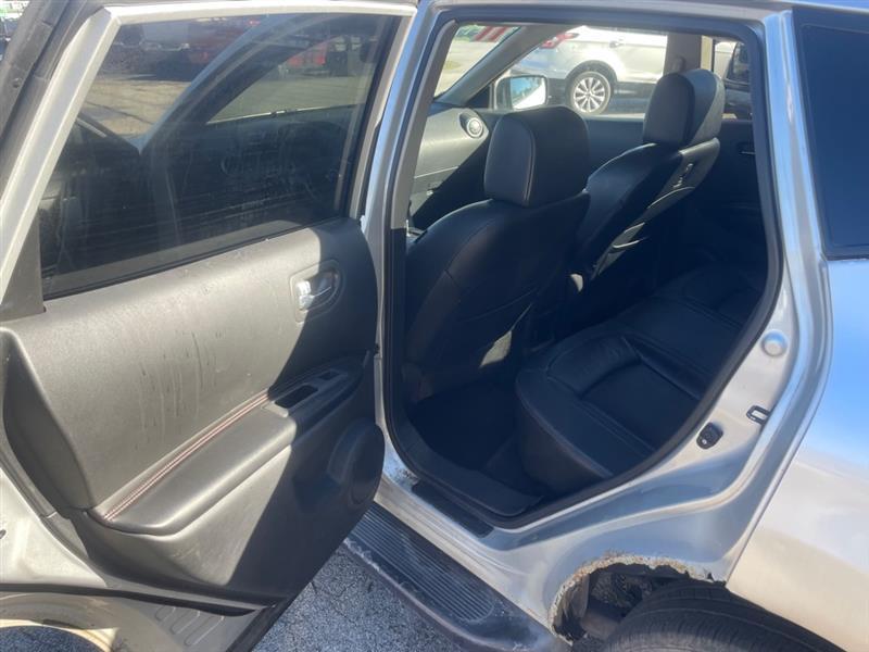Nissan Rogue S AWD 2011