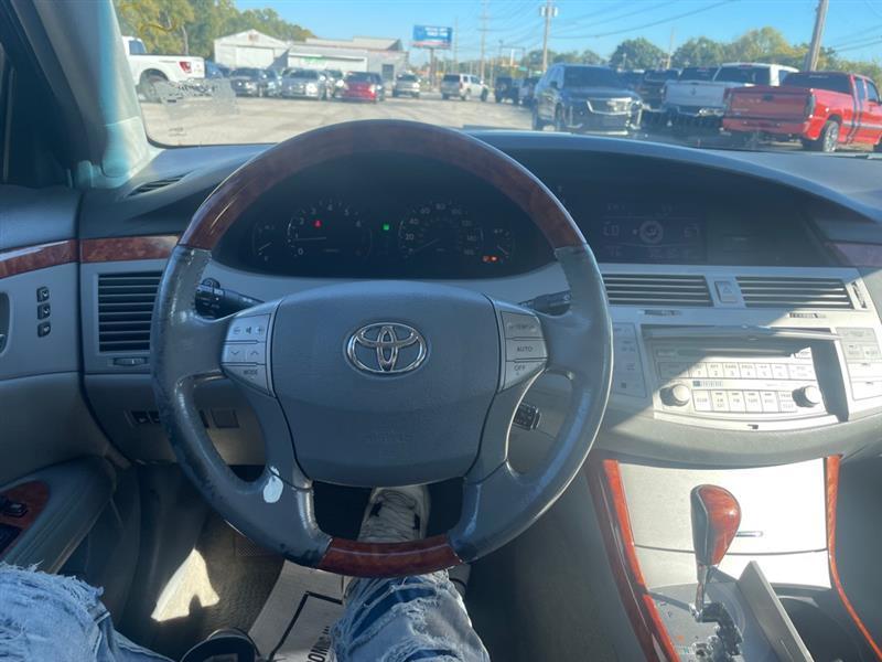 Toyota Avalon XL 2007