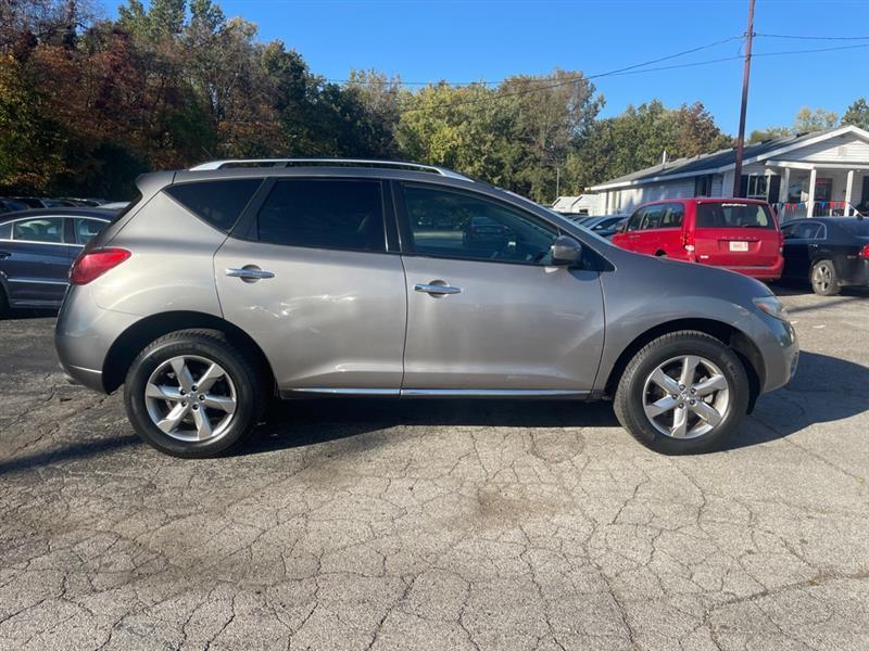Nissan Murano S AWD 2010
