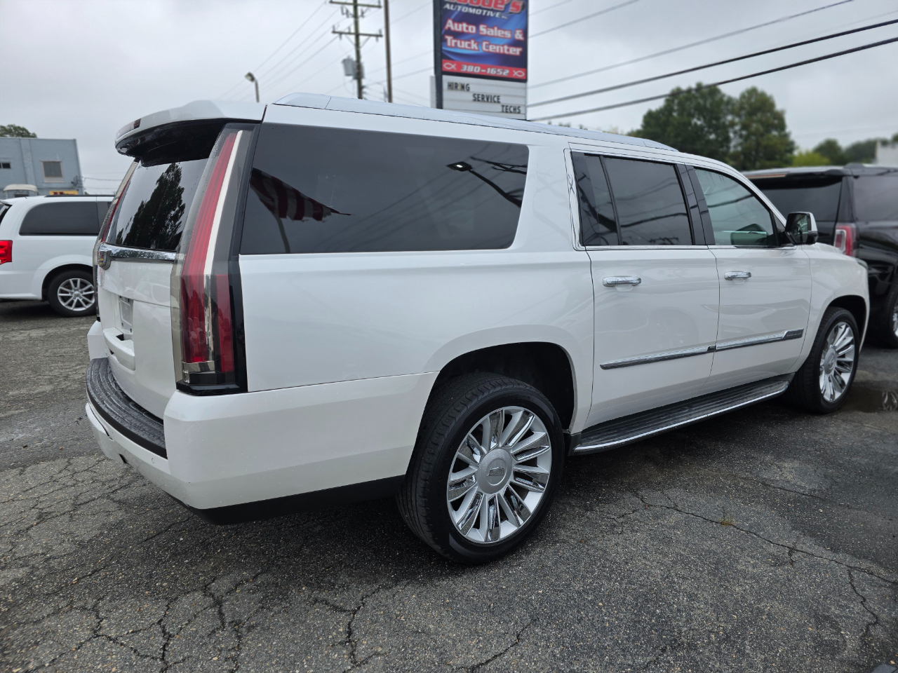 Cadillac Escalade ESV Luxury 4WD 2016 Cadillac Escalade ESV Luxury 4WD 2016