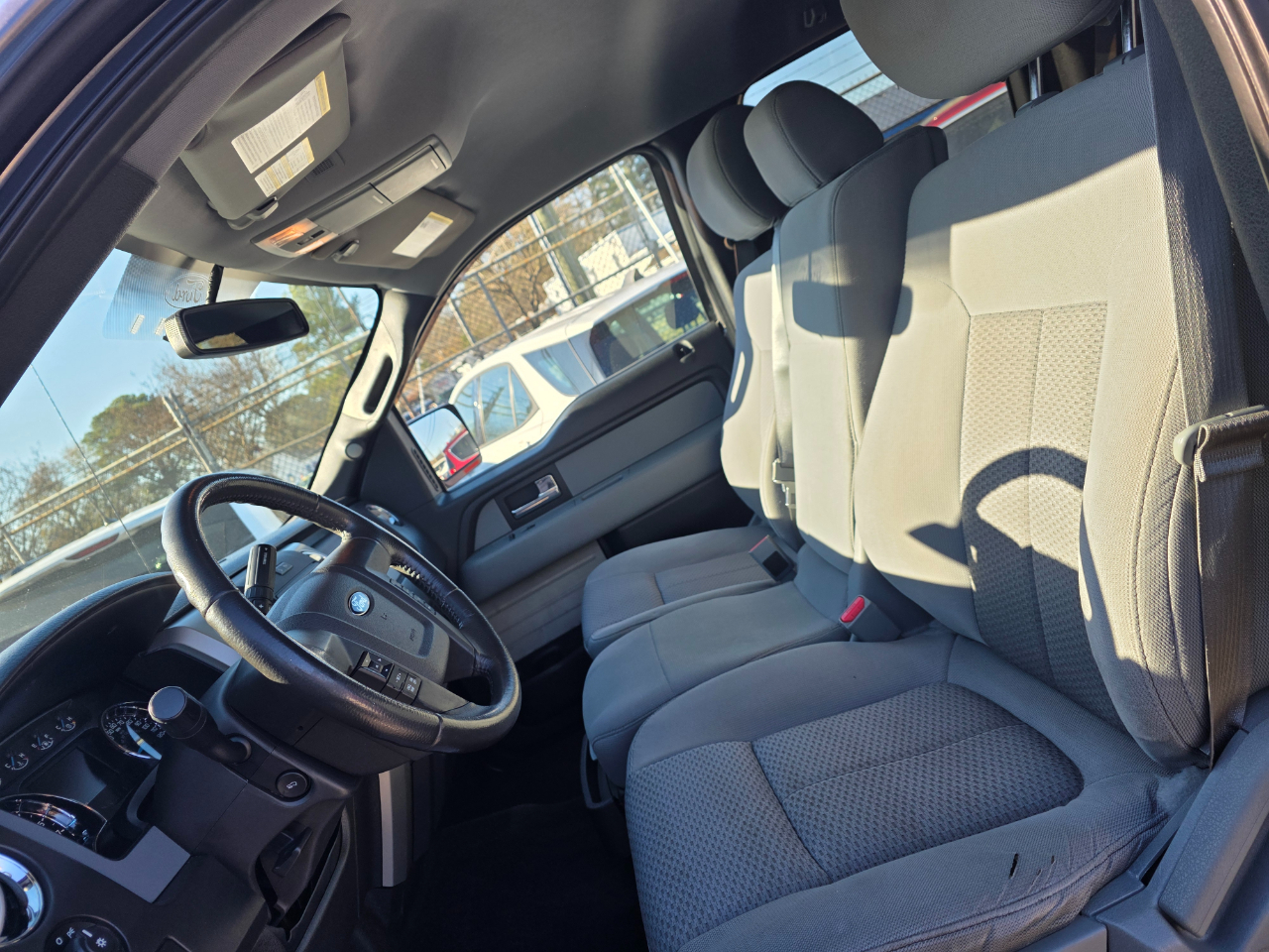 Ford F-150 Platinum SuperCrew 6.5-ft. Bed 4WD 2014