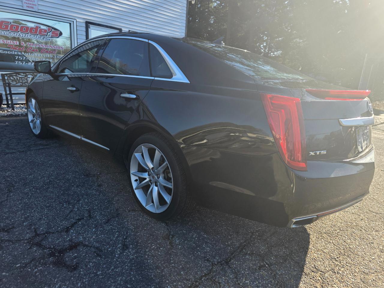 Cadillac XTS Premium 2013