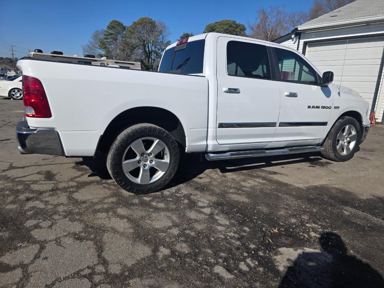 RAM 1500 SLT Crew Cab 2WD 2012