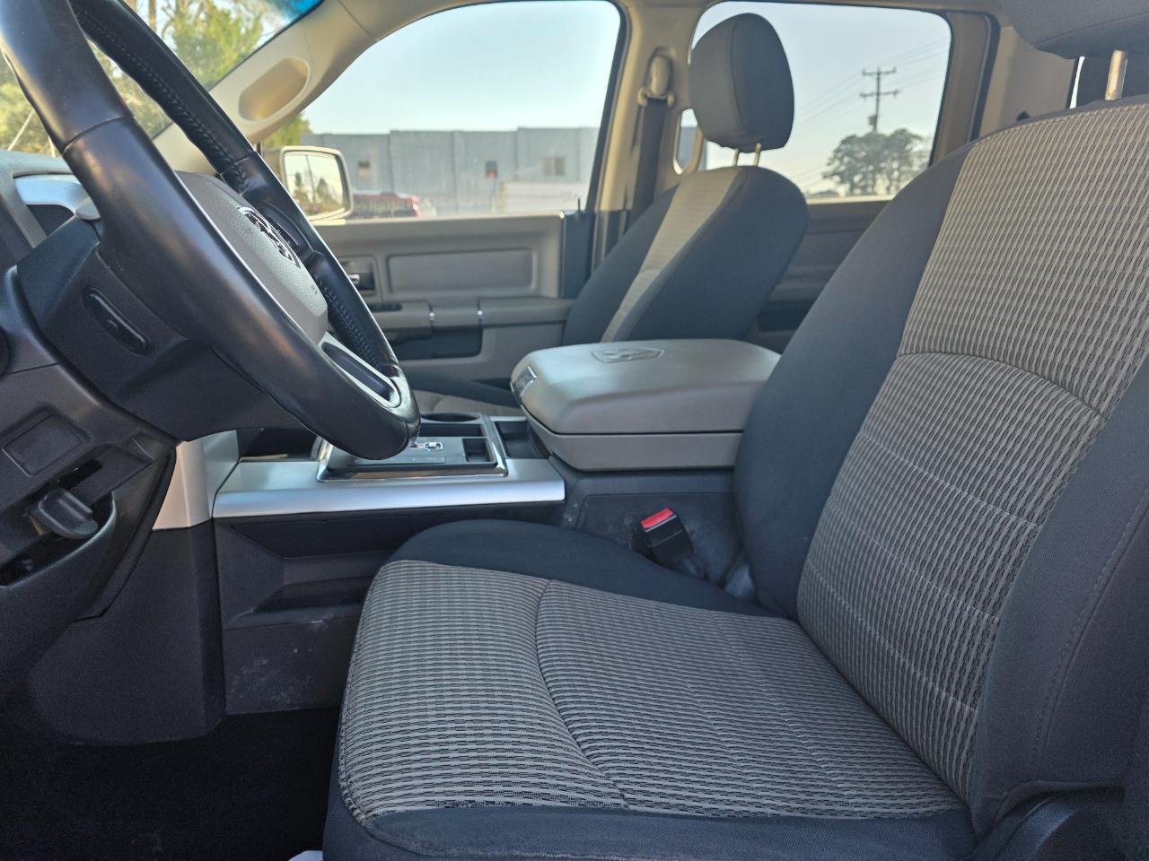 RAM 1500 SLT Crew Cab 2WD 2012