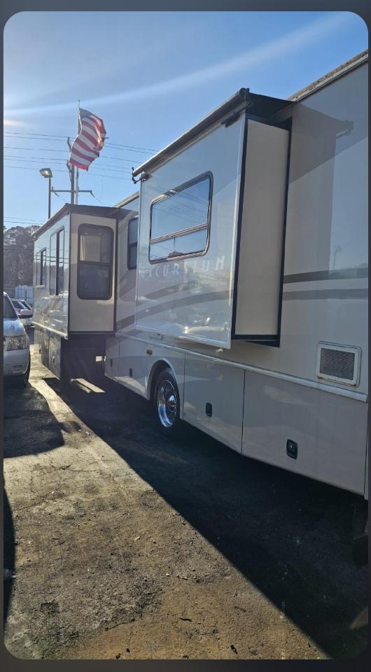 Freightliner X-Line Motorhome  2006