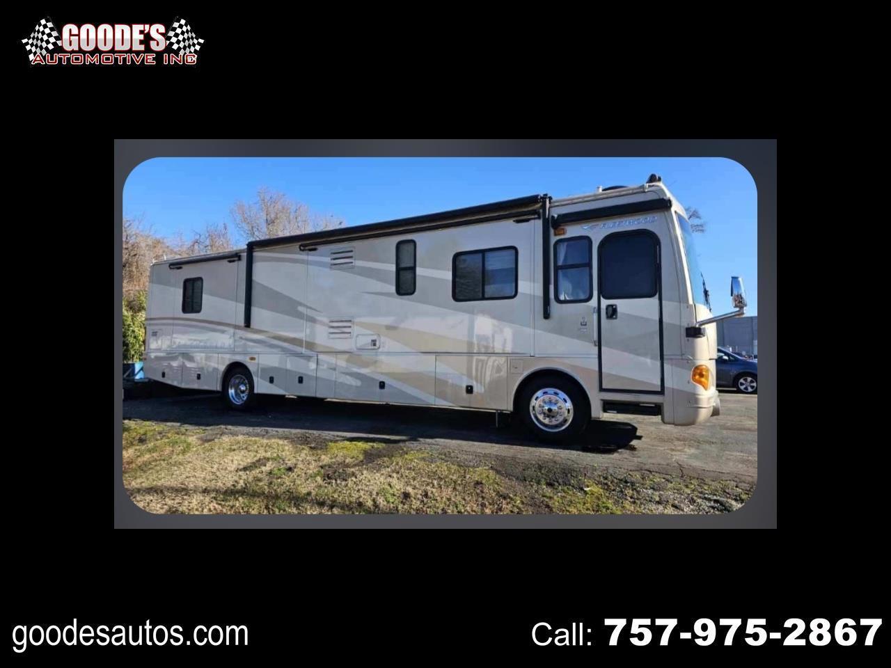 Freightliner X-Line Motorhome  2006