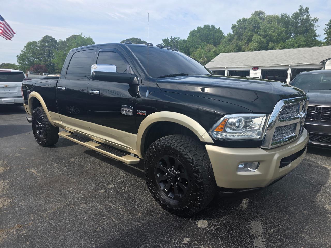 RAM 3500 Longhorn Crew Cab SWB 4WD 2014