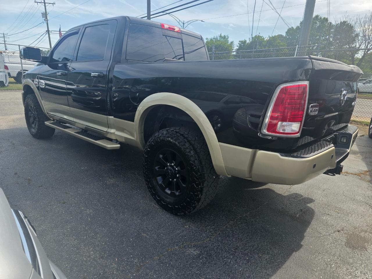 RAM 3500 Longhorn Crew Cab SWB 4WD 2014