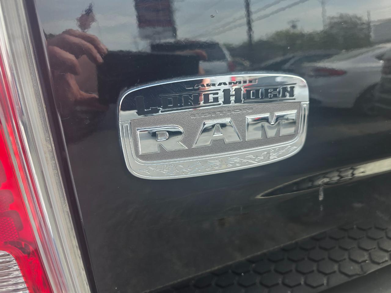 RAM 3500 Longhorn Crew Cab SWB 4WD 2014