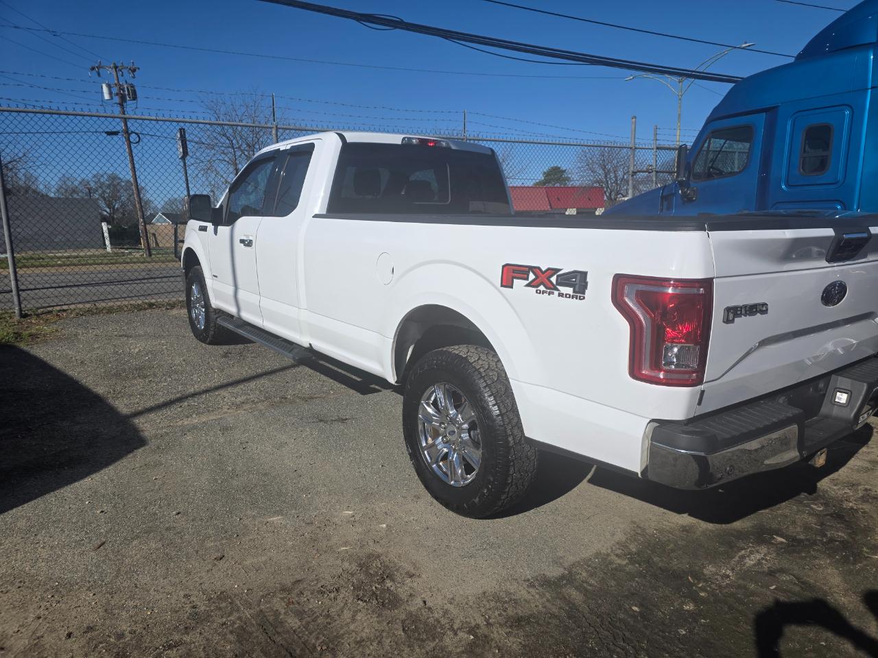 Ford F-150 Lariat SuperCab 8-ft. 4WD 2016
