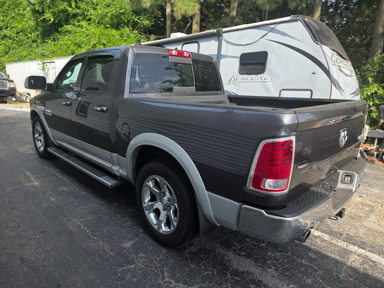 RAM 1500 Laramie Crew Cab SWB 4WD 2014
