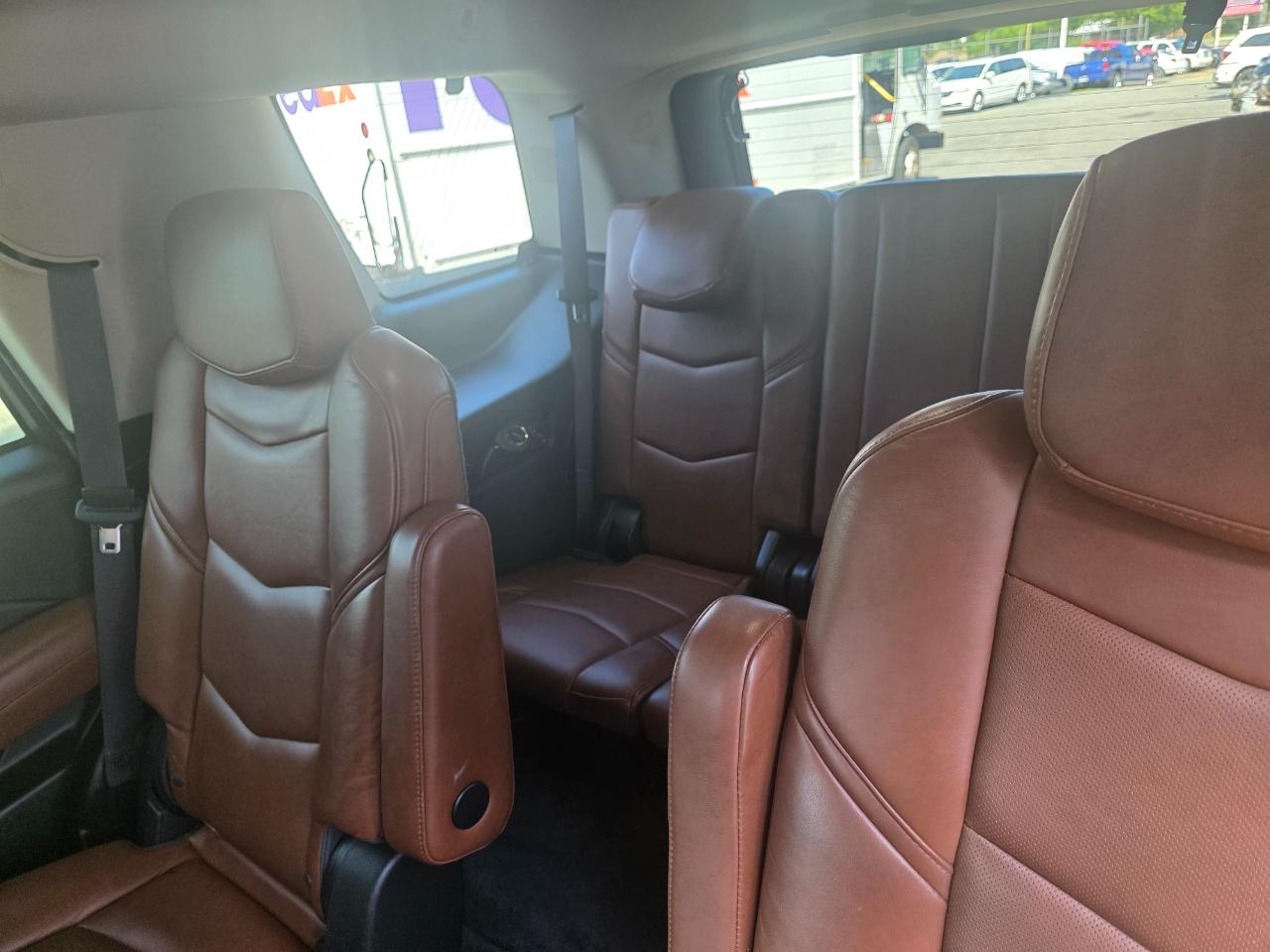 Cadillac Escalade Premium 4WD 2016