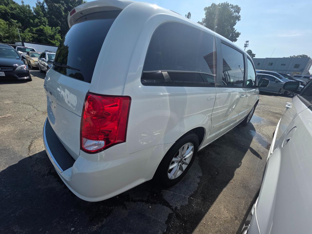 Dodge Grand Caravan SXT 2013