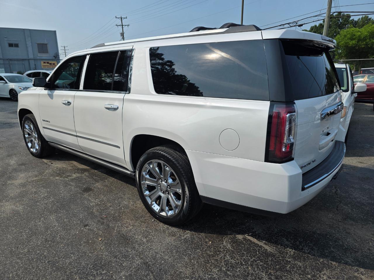 GMC Yukon XL Denali 4WD 2016