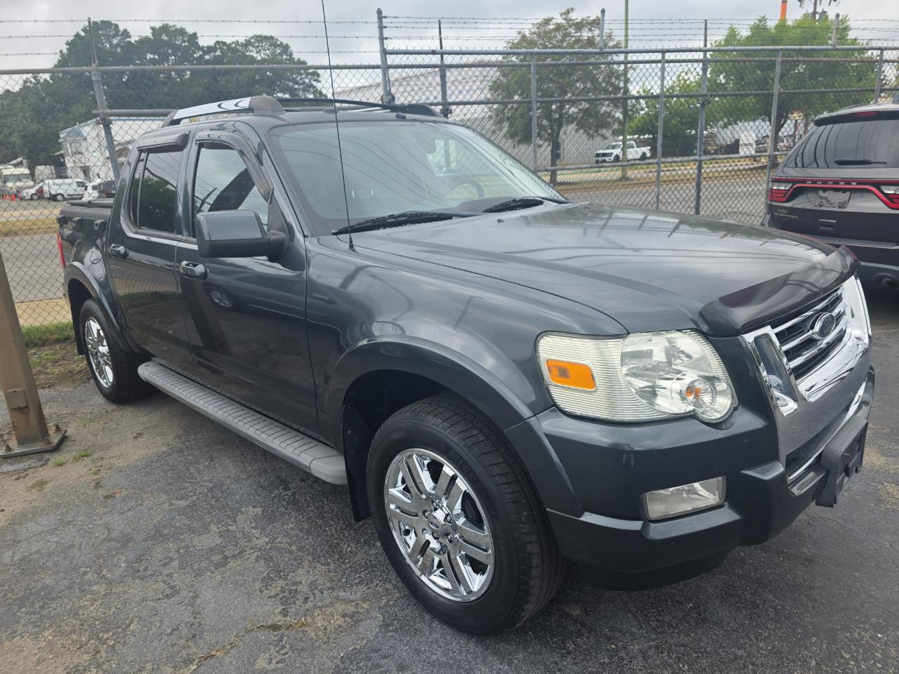 Ford Explorer Sport Trac Limited 4.0L 2WD 2010