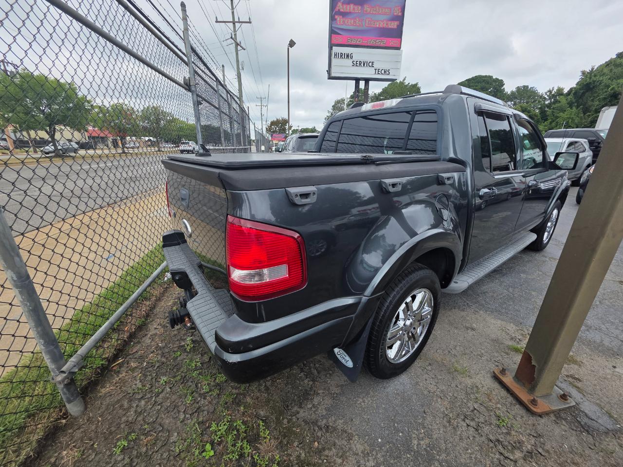 Ford Explorer Sport Trac Limited 4.0L 2WD 2010