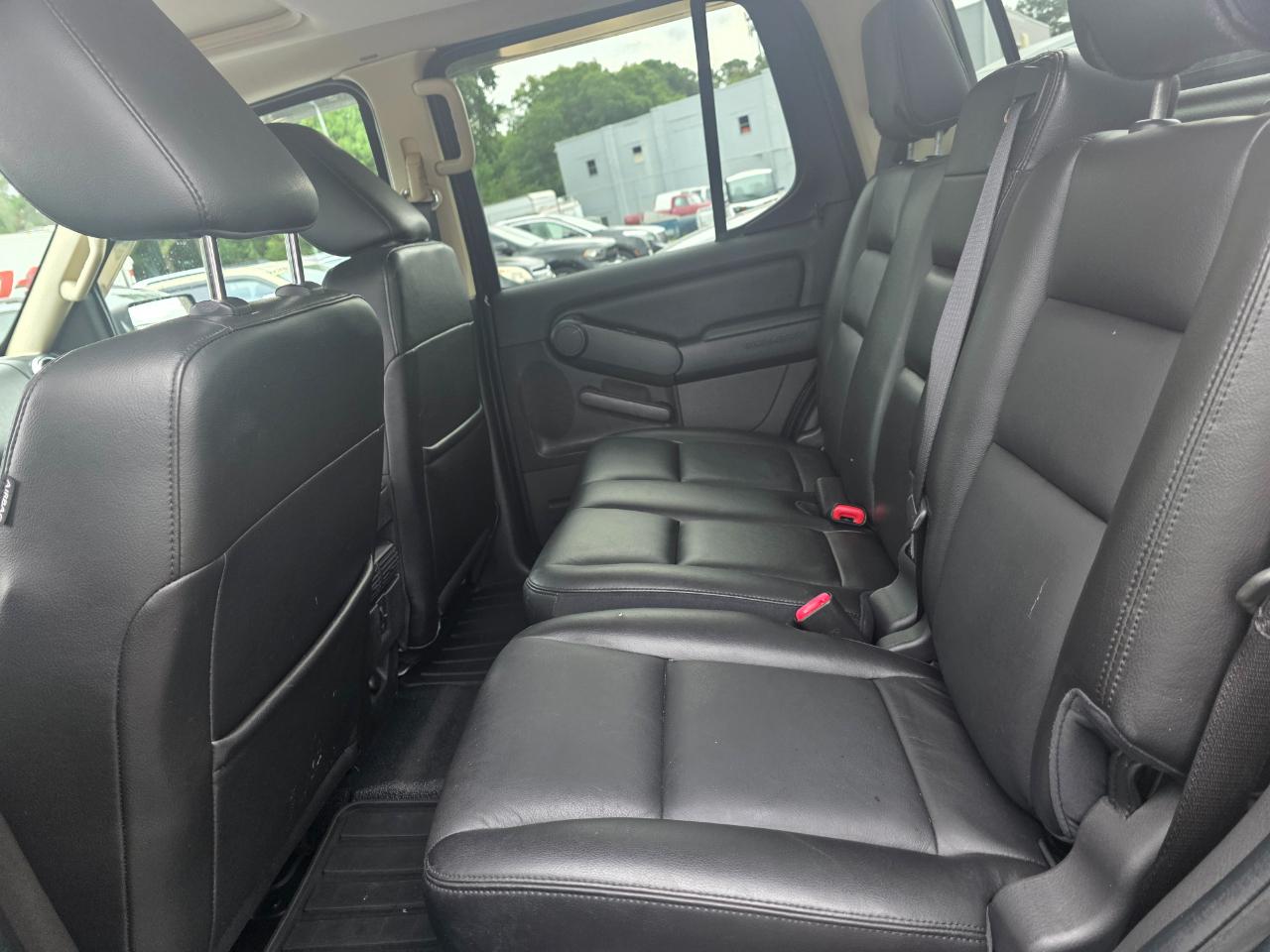 Ford Explorer Sport Trac Limited 4.0L 2WD 2010