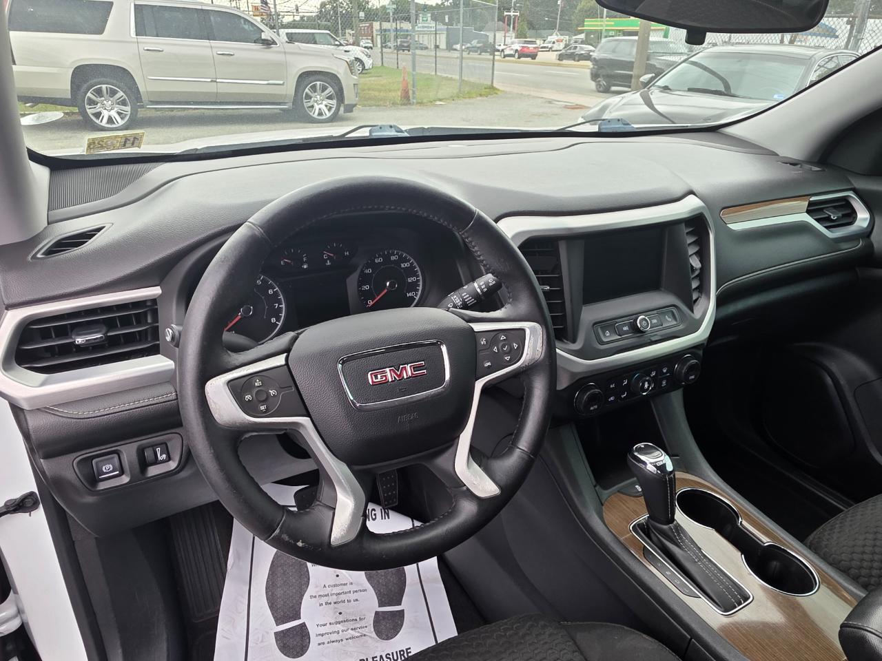 GMC Acadia SLE-1 FWD 2017