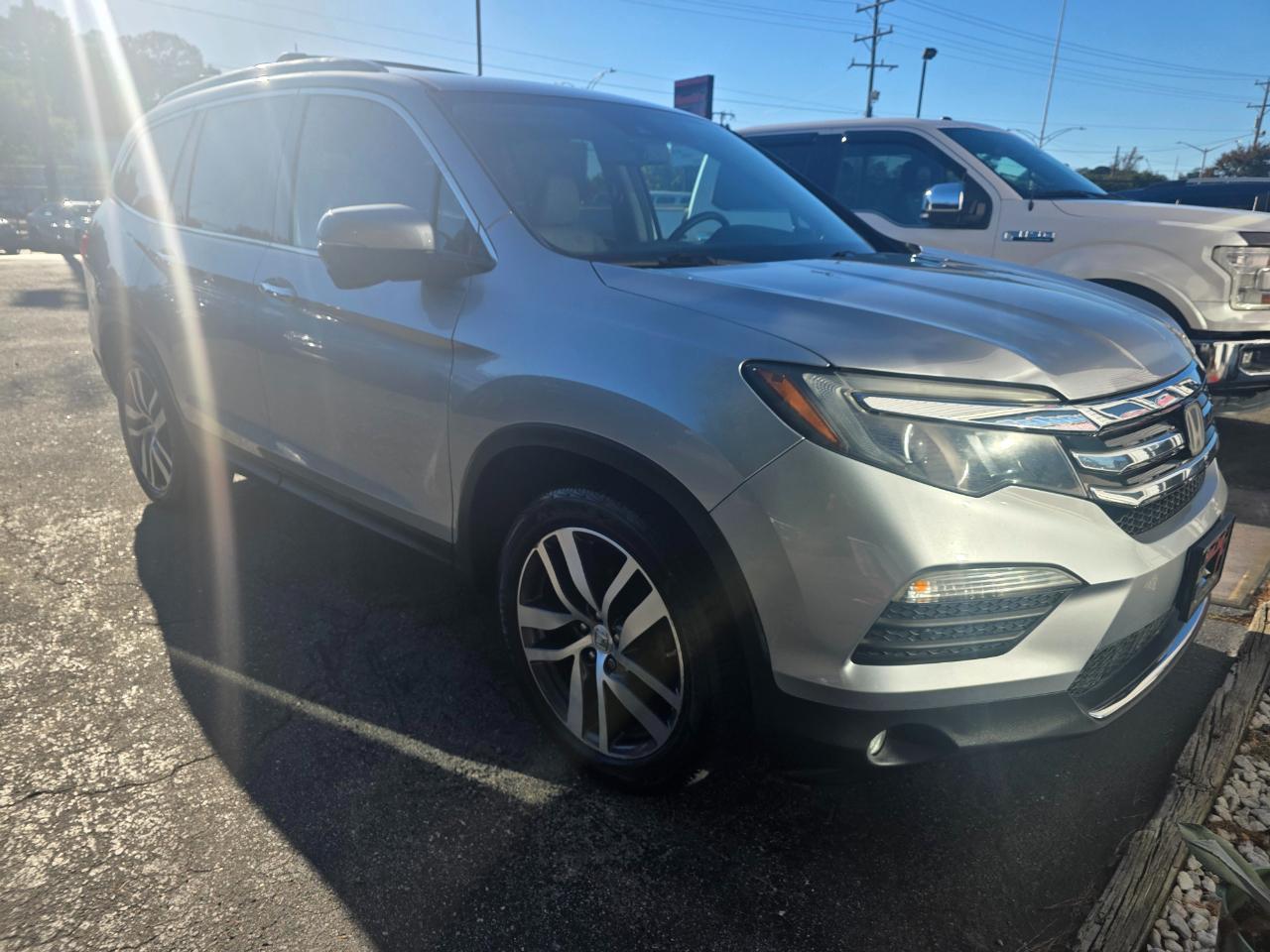 Honda Pilot Touring AWD 2017
