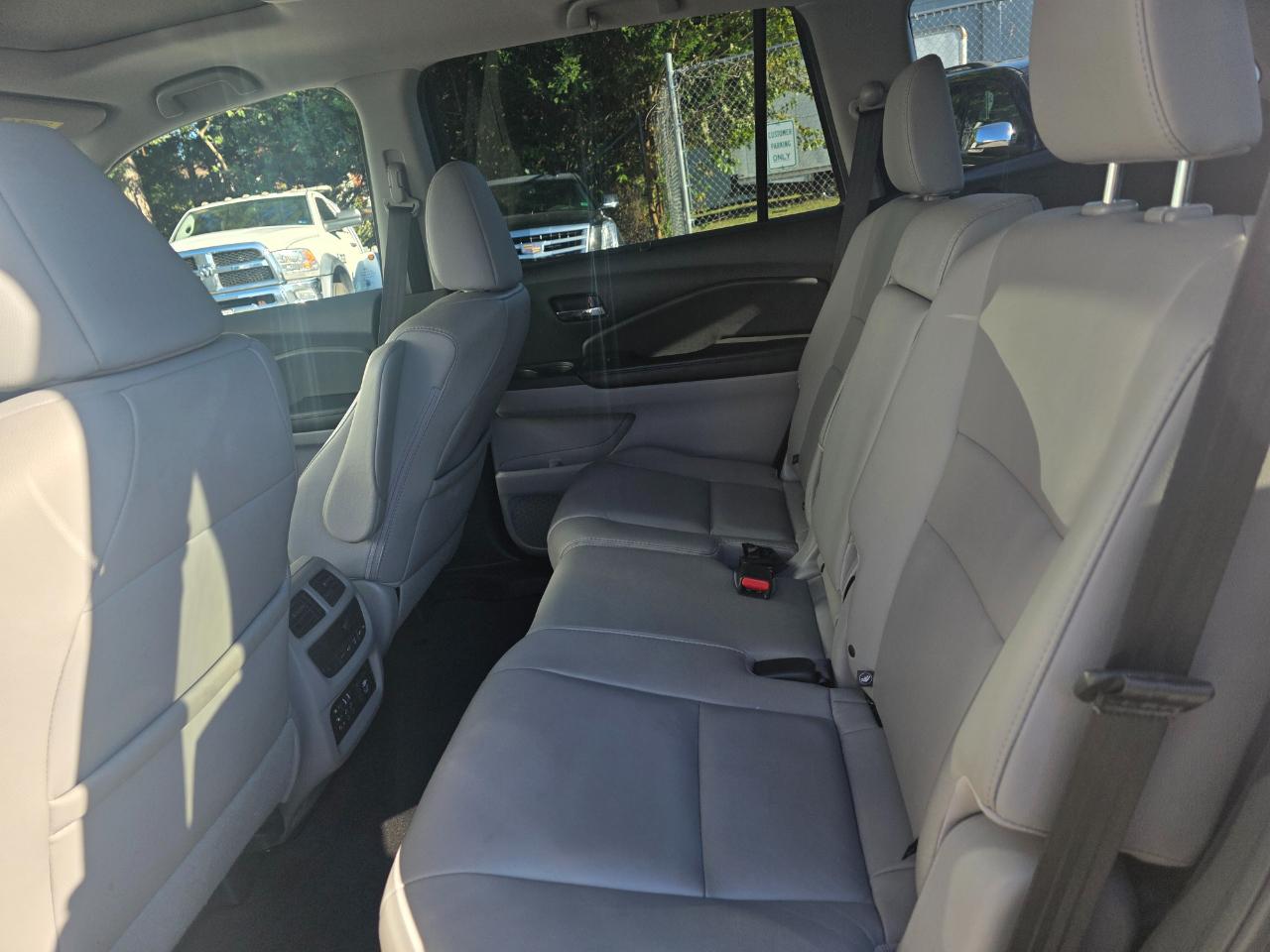 Honda Pilot Touring AWD 2017