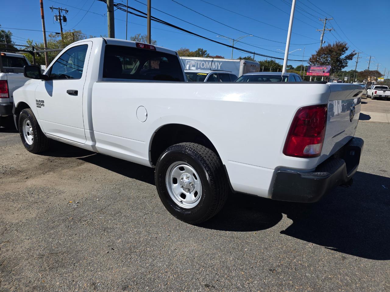 RAM 1500 Classic Tradesman 4x2 Reg Cab 8' Box 2019