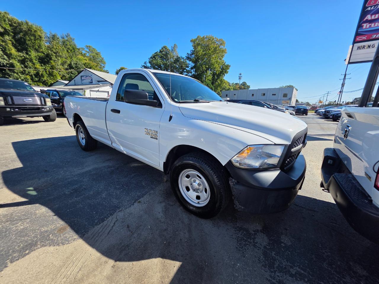 RAM 1500 Classic Tradesman 4x2 Reg Cab 8' Box 2019
