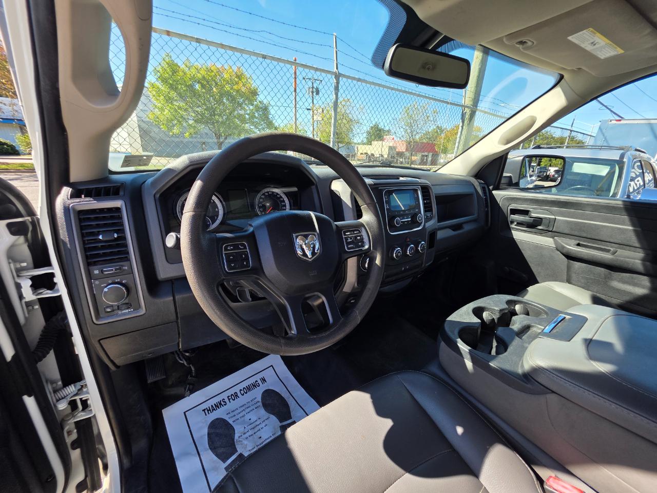 RAM 1500 Classic Tradesman 4x2 Reg Cab 8' Box 2019