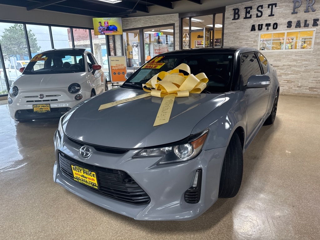 Scion tC  2014 Scion tC  2014