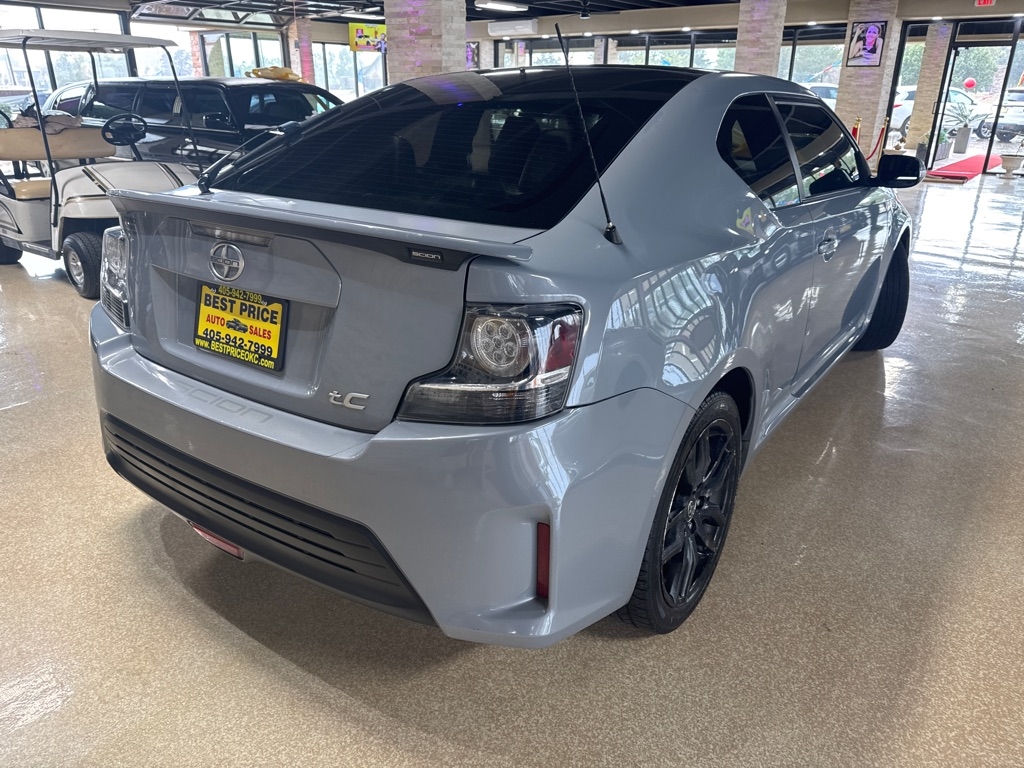 Scion tC  2014 Scion tC  2014