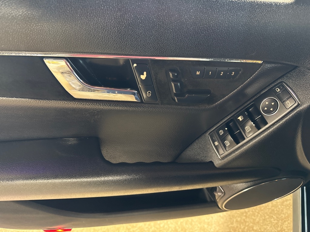 Mercedes-Benz C-Class  2011