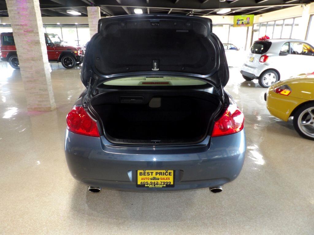 Infiniti G35 Sedan  2008